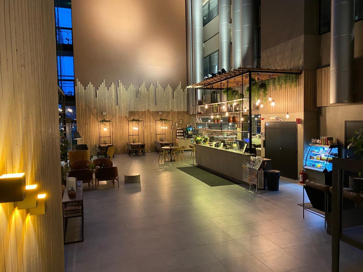 Skyline Airport Hotel فانتا المظهر الخارجي الصورة